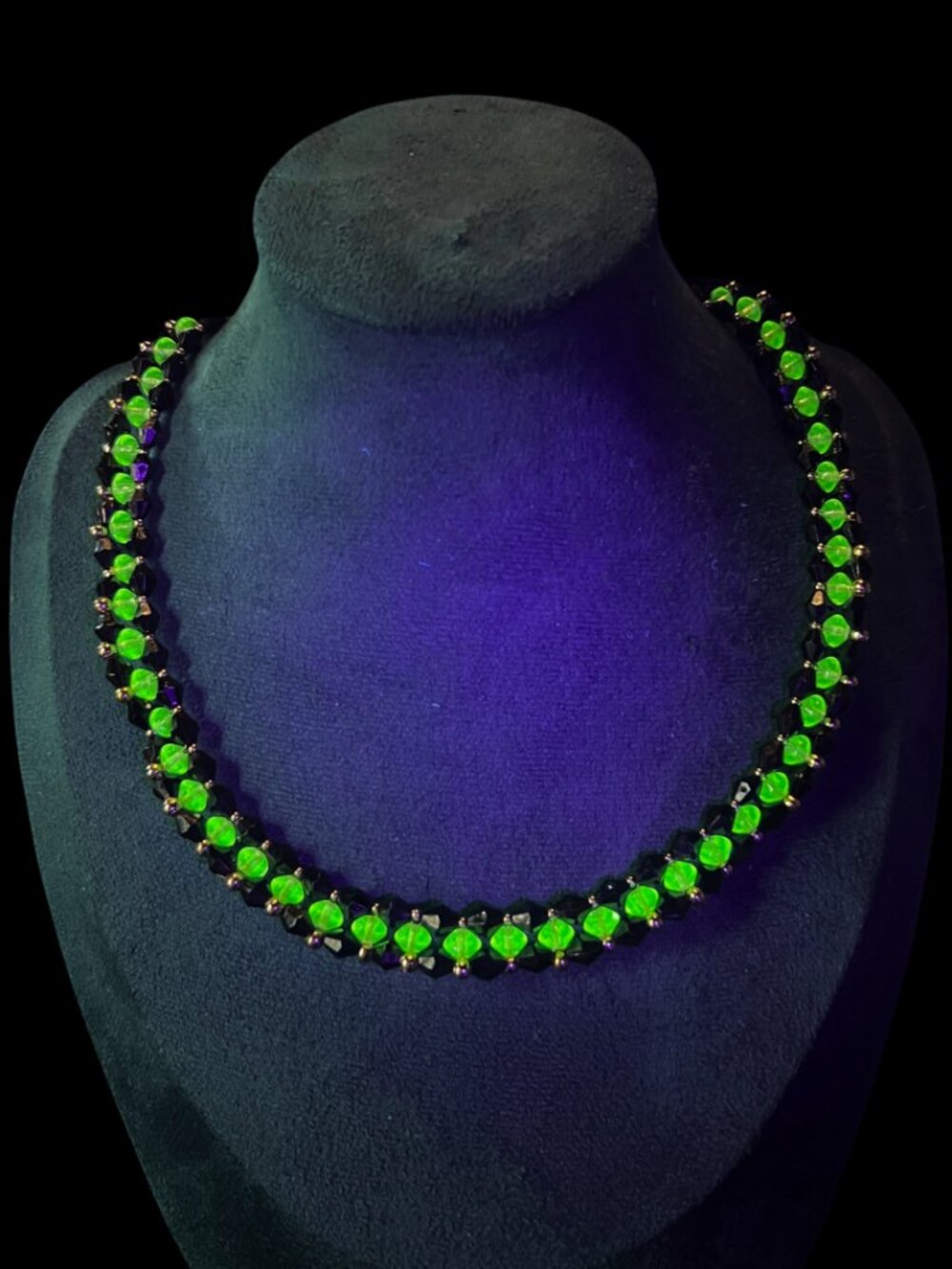 Handcrafted Uranium Glass Beaded Collar Necklace Glows Green UV Reactive